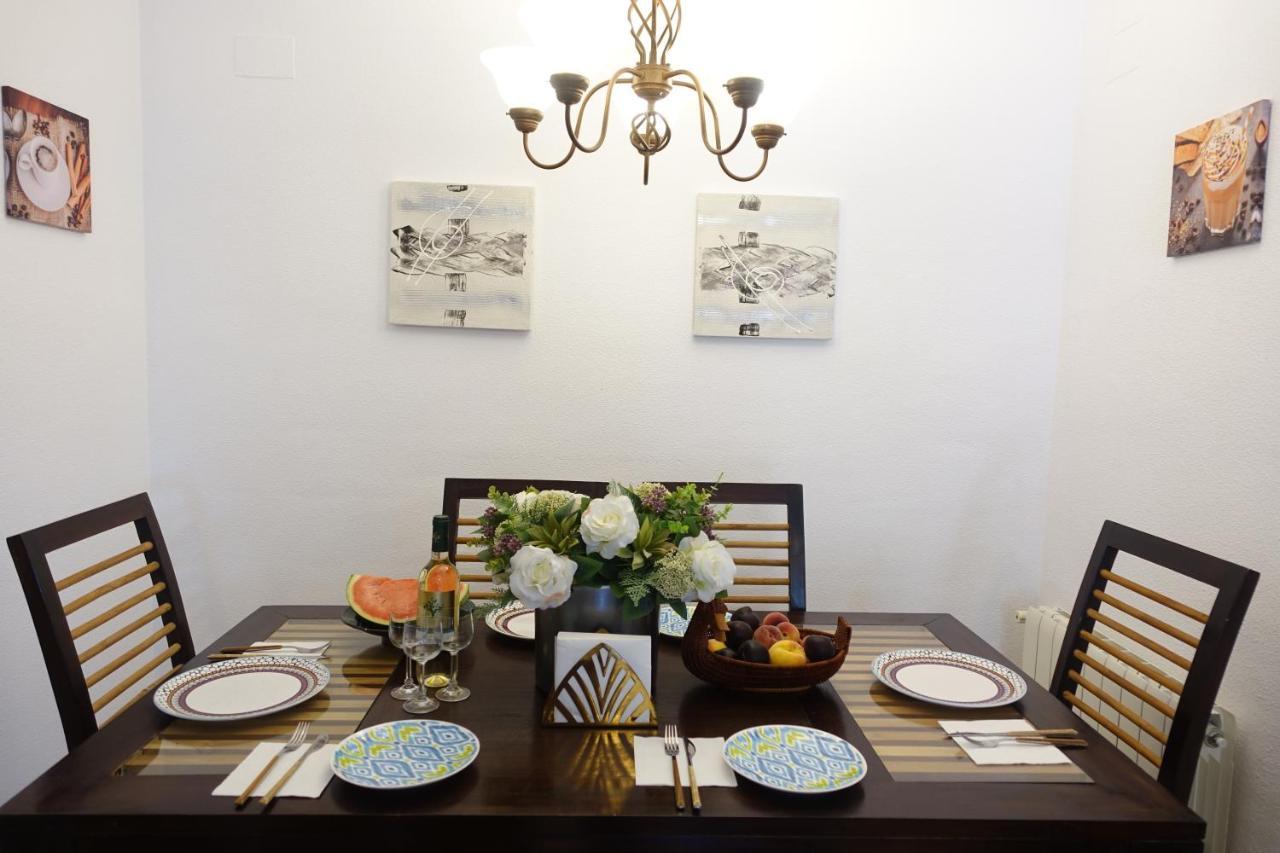 ☆The Peaceful Valencia Homestay☆ W/ Terrace⌘Parking⌘Bbq Buitenkant foto