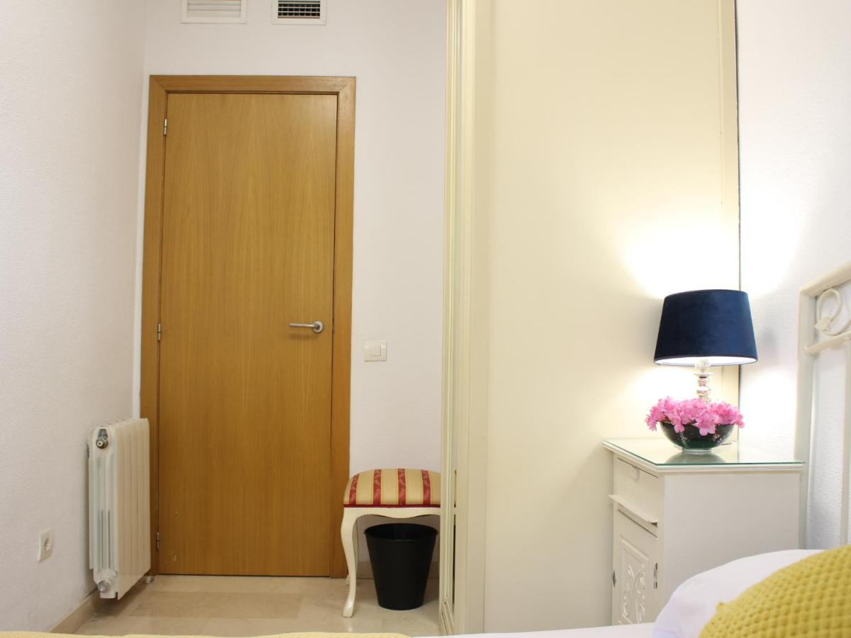 ☆The Peaceful Valencia Homestay☆ W/ Terrace⌘Parking⌘Bbq Buitenkant foto