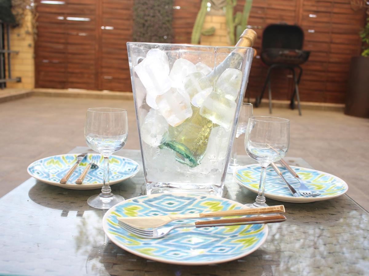 ☆The Peaceful Valencia Homestay☆ W/ Terrace⌘Parking⌘Bbq Buitenkant foto